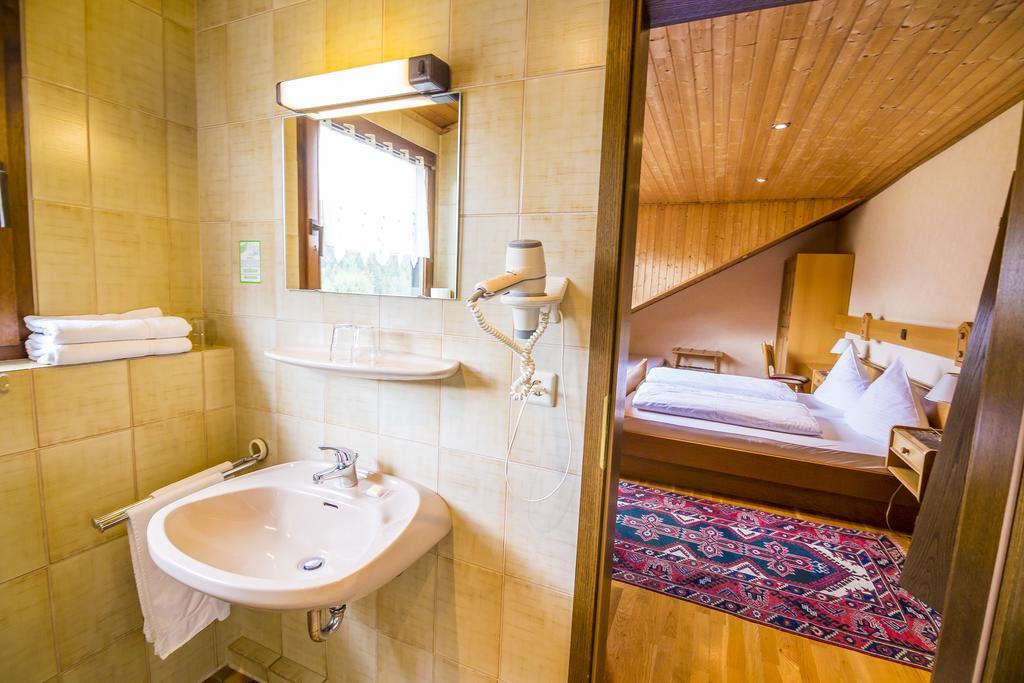 Waldhotel Kaltenborn  Екстериор снимка
